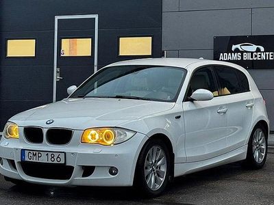 Begagnad BMW 118 Advantage 143 HK (105 kW) 2007 Vit Halvkombi