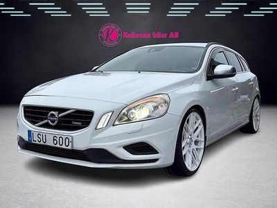 Vit Begagnad 2011 Volvo V60 R-Design Kombi | 99 900 kr (Marknadspris)