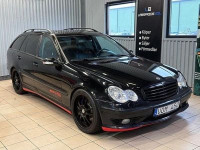 Svart Begagnad 2002 Mercedes C32 AMG Avantgarde Kombi | 69 900 kr