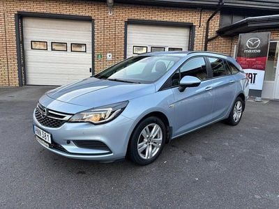 Grå Begagnad 2017 Opel Astra Enjoy Kombi | 144 500 kr (Marknadspris)