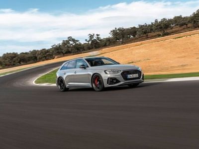 begagnad Audi RS4 competition plus med skalsäten 2023, Personbil