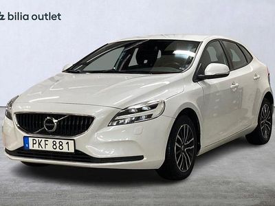 Vit Begagnad 2017 Volvo V40 Momentum Halvkombi | 149 900 kr (Lite dyr)