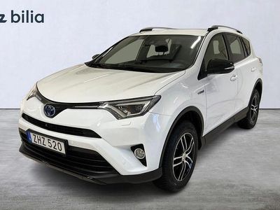 Vit Begagnad 2018 Toyota RAV4 Hybrid Edition SUV | 244 900 kr (Lite dyr)