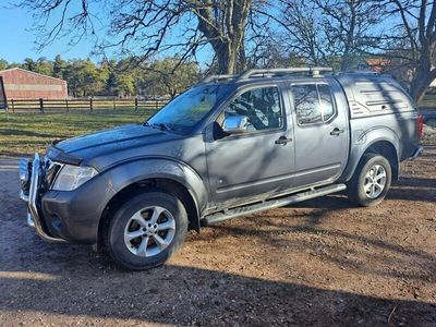 begagnad Nissan Navara Dubbelhytt 3.0 dCi V6 4x4 Euro 5. Momsad