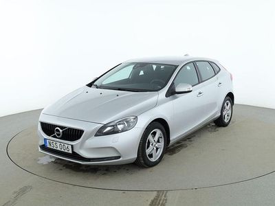 Silver Begagnad 2017 Volvo V40 Kinetic Kombi | 129 000 kr (Marknadspris)