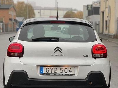 Vit Begagnad 2018 Citroën C3 PureTech Halvkombi | 104 000 kr (Marknadspris)