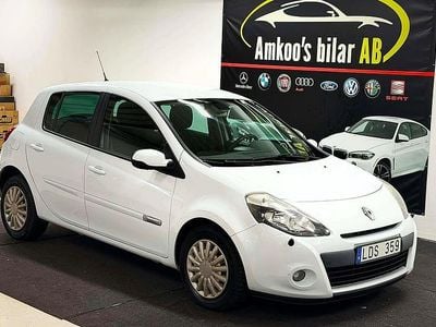 Vit Begagnad 2012 Renault Clio R.S. Halvkombi | 48 900 kr (Marknadspris)