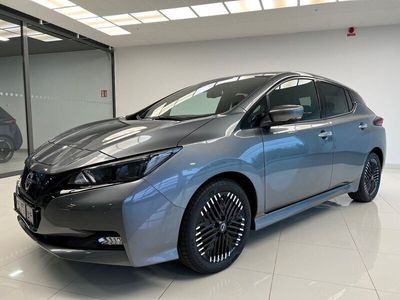 begagnad Nissan Leaf e Tekna 62 kwh Privatleasing mån 2021, Halvkombi