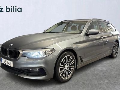 Blå Begagnad 2018 BMW 520 Sport Line Kombi | 214 900 kr (Marknadspris)