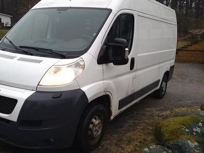 begagnad Peugeot Boxer Van 335 2.2 HDi Euro 5