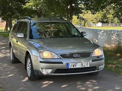 Silver Begagnad 2004 Ford Mondeo Kombi | 12 500 kr (Bra pris)
