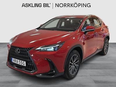 Röd Begagnad 2024 Lexus NX350h Business Edition SUV | 419 000 kr (Marknadspris)