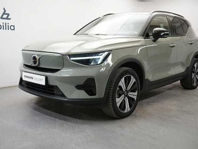 Grön Begagnad 2022 Volvo XC40 Core SUV | 344 900 kr