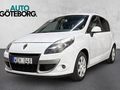 Vit Begagnad 2011 Renault Scénic III Minibuss | 44 900 kr (Marknadspris)