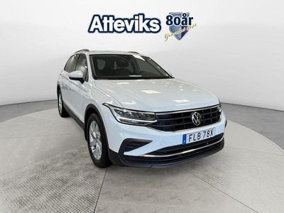 Vit Begagnad 2022 VW Tiguan SUV | 286 500 kr (Bra pris)