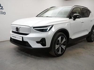 Vit Begagnad 2022 Volvo XC40 Plus SUV | 339 900 kr (Bra pris)
