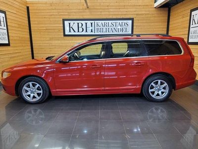 Begagnad Volvo V70 Momentum 163 HK (119 kW) 2012 Röd Kombi