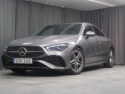 Grå Begagnad 2025 Mercedes CLA200 Sedan | 364 000 kr (Bra pris)