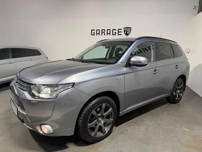 Begagnad Mitsubishi Outlander 203 HK (149 kW) 2014 Grå SUV