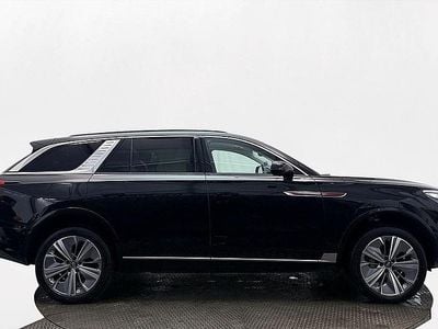 Svart Begagnad 2022 Hongqi E-HS9 SUV | 499 900 kr
