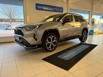 Grå metallic Begagnad 2021 Toyota RAV4 Style SUV | 389 900 kr (Lite dyr)