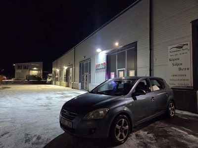 Blå Begagnad 2007 Kia Ceed EX Halvkombi | 38 900 kr (Bra pris)