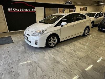Vit Begagnad 2010 Toyota Prius Halvkombi | 89 900 kr (Marknadspris)