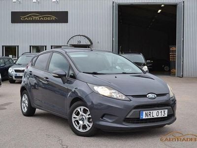 Begagnad Ford Fiesta Trend 82 HK (60 kW) 2010 Grå Halvkombi