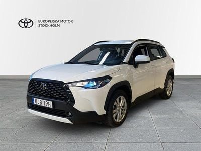Begagnad Toyota Corolla Cross Active 197 HK (144 kW) 2024 Vit SUV