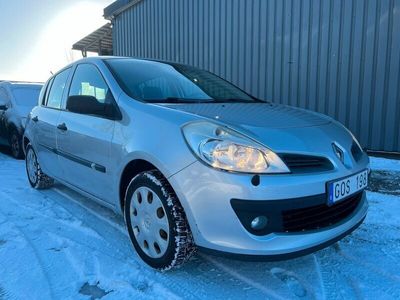 begagnad Renault Clio R.S. 5-dörra Halvkombi NyBes 1.2 Euro 4