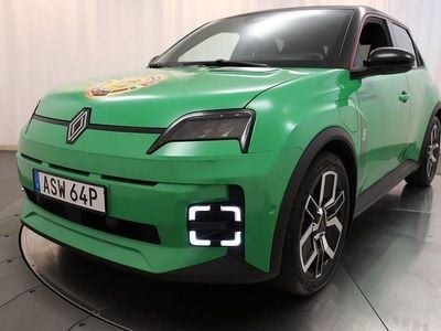 Grön Begagnad 2025 Renault 5 E-Tech Halvkombi | 349 900 kr (Marknadspris)