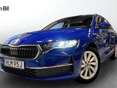 Blå Begagnad 2025 Skoda Octavia Selection Kombi | 289 900 kr (Bra pris)