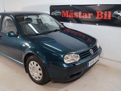 Begagnad VW Golf IV Basis 105 HK (77 kW) 2000 Grön Halvkombi