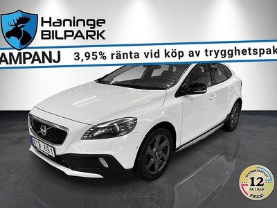 Vit Begagnad 2013 Volvo V40 Momentum Halvkombi | 159 995 kr (Lite dyr)