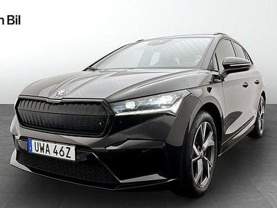Svart Begagnad 2023 Skoda Enyaq iV SportLine SUV | 444 900 kr (Marknadspris)