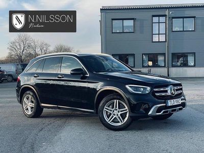 Svart Begagnad 2021 Mercedes GLC300 SUV | 269 000 kr