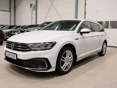 Vit Begagnad 2021 VW Passat GTE Kombi | 229 600 kr (Marknadspris)
