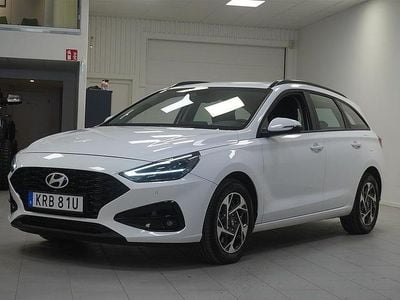 Atlas white Begagnad 2025 Hyundai i30 Essential Kombi | 259 800 kr (Marknadspris)