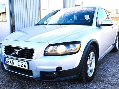 Begagnad Volvo C30 Momentum 125 HK (91 kW) 2008 Ljusgrå (grå) Halvkombi