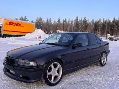Begagnad 1998 BMW 320 Sedan | 45 000 kr