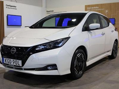 Begagnad Nissan Leaf Acenta 110 kW (150 HK) 2022 Vit Halvkombi