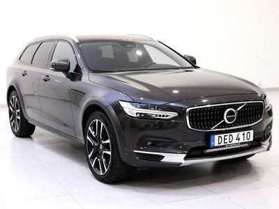 Grå Begagnad 2022 Volvo V90 CC Inscription Kombi | 349 900 kr (Bra pris)