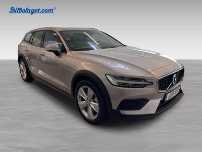 begagnad Volvo V60 CC B4 AWD Diesel Core