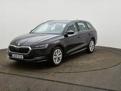 Svart Begagnad 2024 Skoda Octavia Style Kombi | 309 500 kr (Marknadspris)