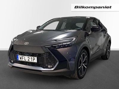 Grå Begagnad 2024 Toyota C-HR SUV | 419 500 kr (Lite dyr)