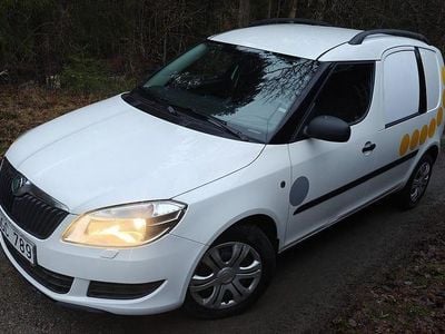 Begagnad Skoda Roomster 90 HK (66 kW) 2013 Vit Minibuss
