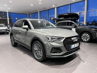 Grå Ny 2026 Audi Q3 Design SUV | 437 000 kr