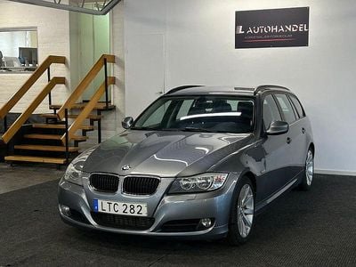 Grå Begagnad 2011 BMW 320 Comfort Edition Kombi | 59 900 kr (Marknadspris)