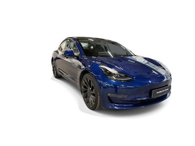 Begagnad Tesla Model 3 Performance 461 kW (627 HK) 2022 Blå Sedan