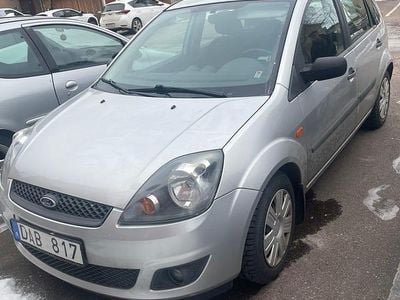 Begagnad 2007 Ford Fiesta Halvkombi | 25 000 kr (Marknadspris)